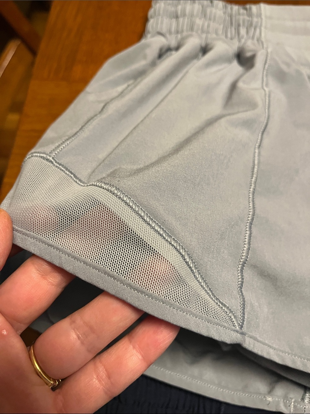 Lululemon Women’s Tempo Running Shorts - Light Gray & Navy, size 4, pair - Picture 8 of 13
